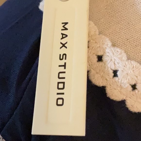 🔥HOT Deal Alert MAX STUDIO Navy Sleeveless Top Size 2XL NWT $68 - Picture 4 of 6